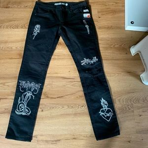 Broken promises brand jeans